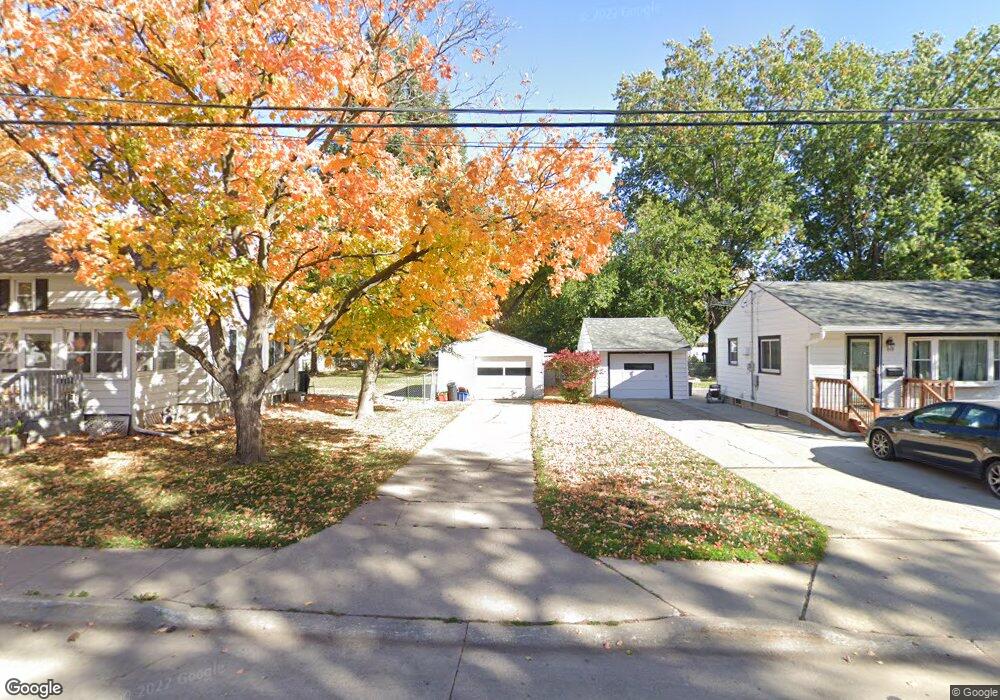 706 E 8th St N, Newton, IA 50208 - photo 1