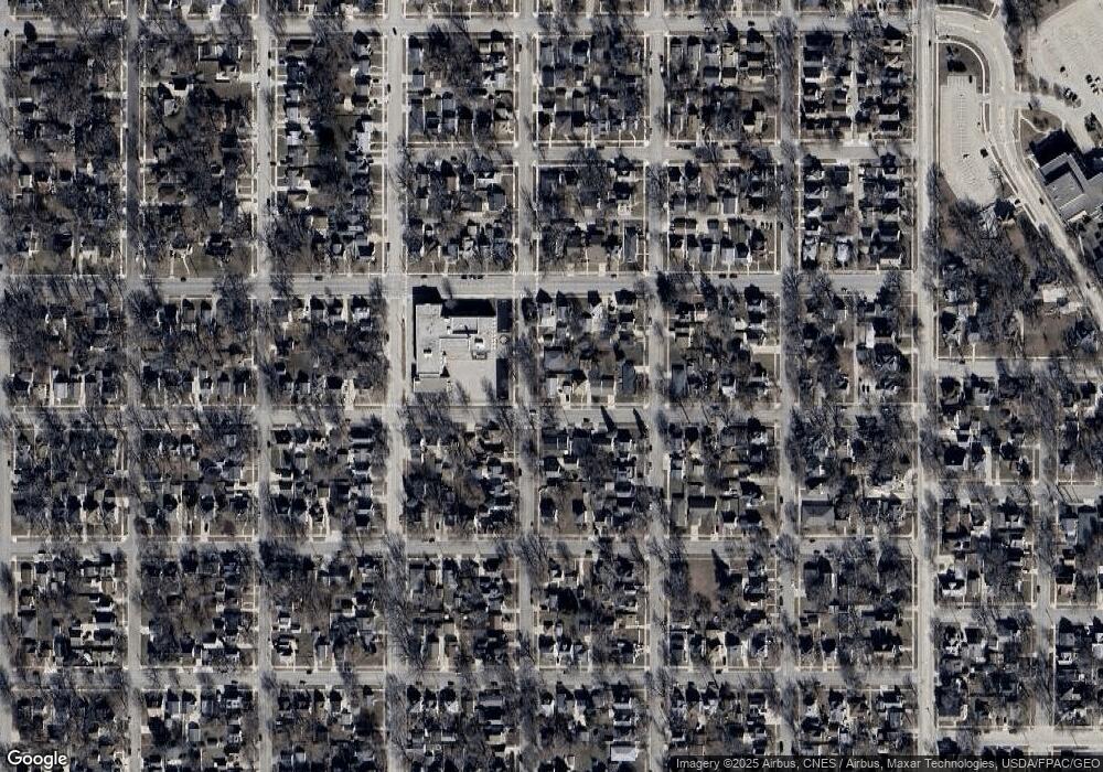 800 7th St NW, Austin, MN 55912 - photo 1