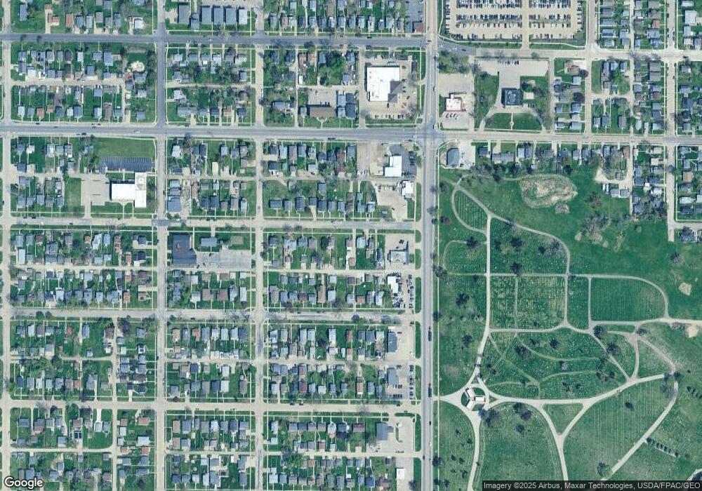 631 18th Ave SW, Cedar Rapids, IA 52404 - photo 1