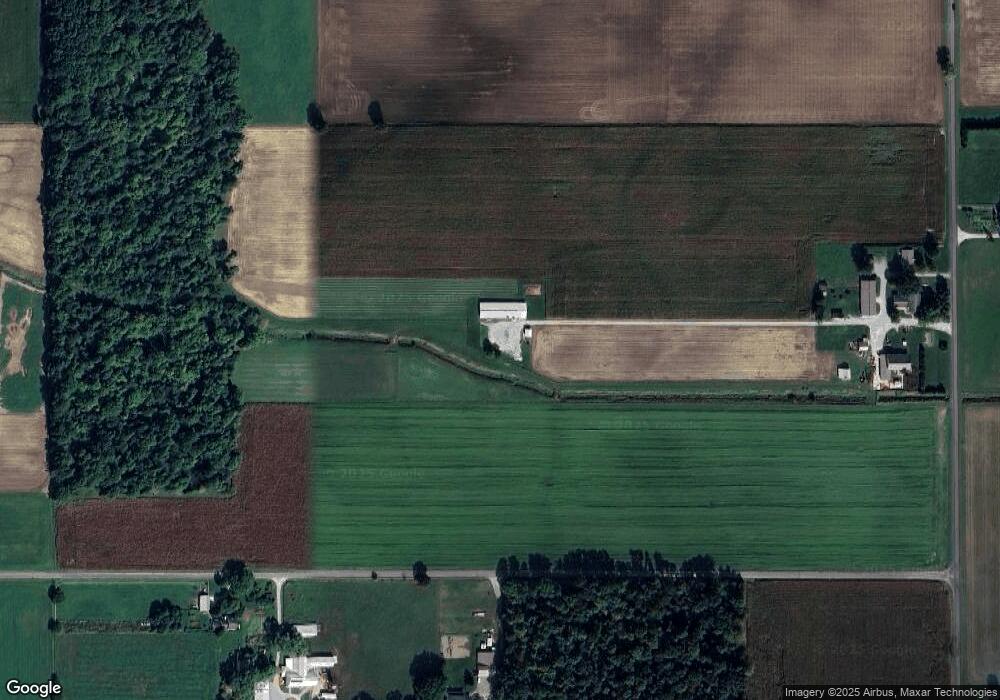 317 Beech Rd, Nappanee, IN 46550 - photo 1