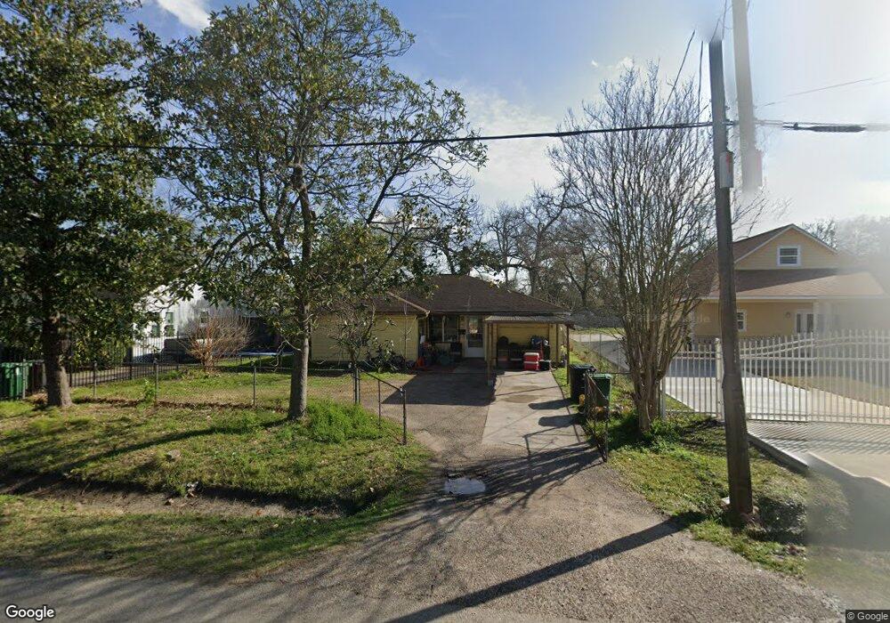 634 Post St, Houston, TX 77022 - photo 1