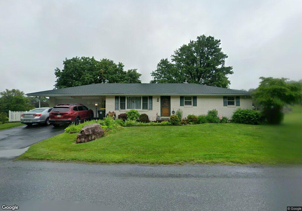 7323 W Hillcrest Ln, Slatington, PA 18080 - photo 1