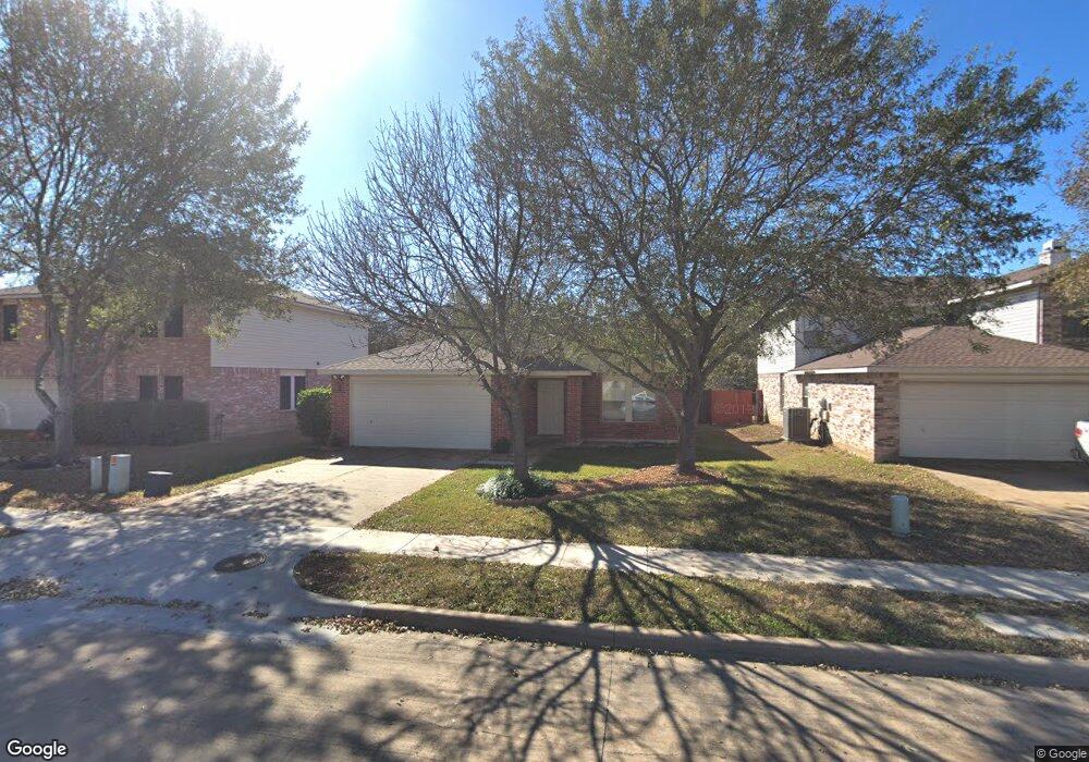8812 Seven Oaks Ln, Denton, TX 76210 - photo 1