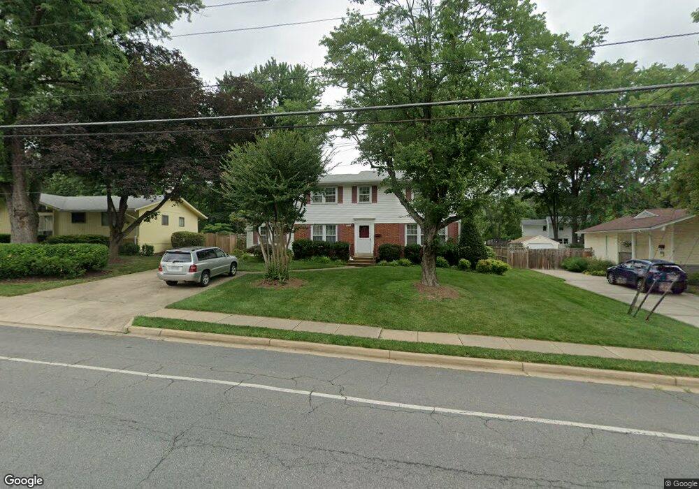 8516 Cottage St, Vienna, VA 22180 - photo 1