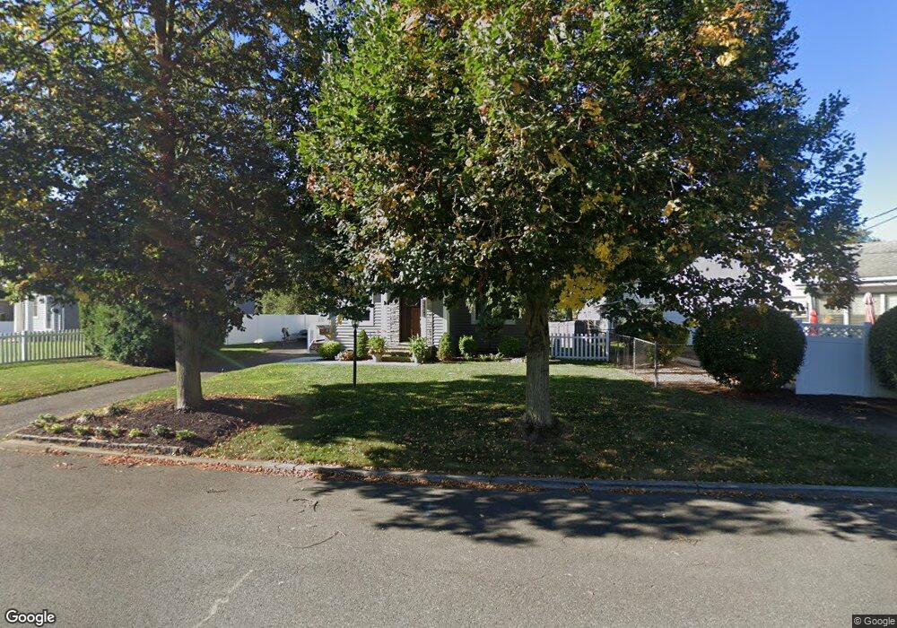 1921 Crescent Pkwy, Linden, NJ 07036 - photo 1