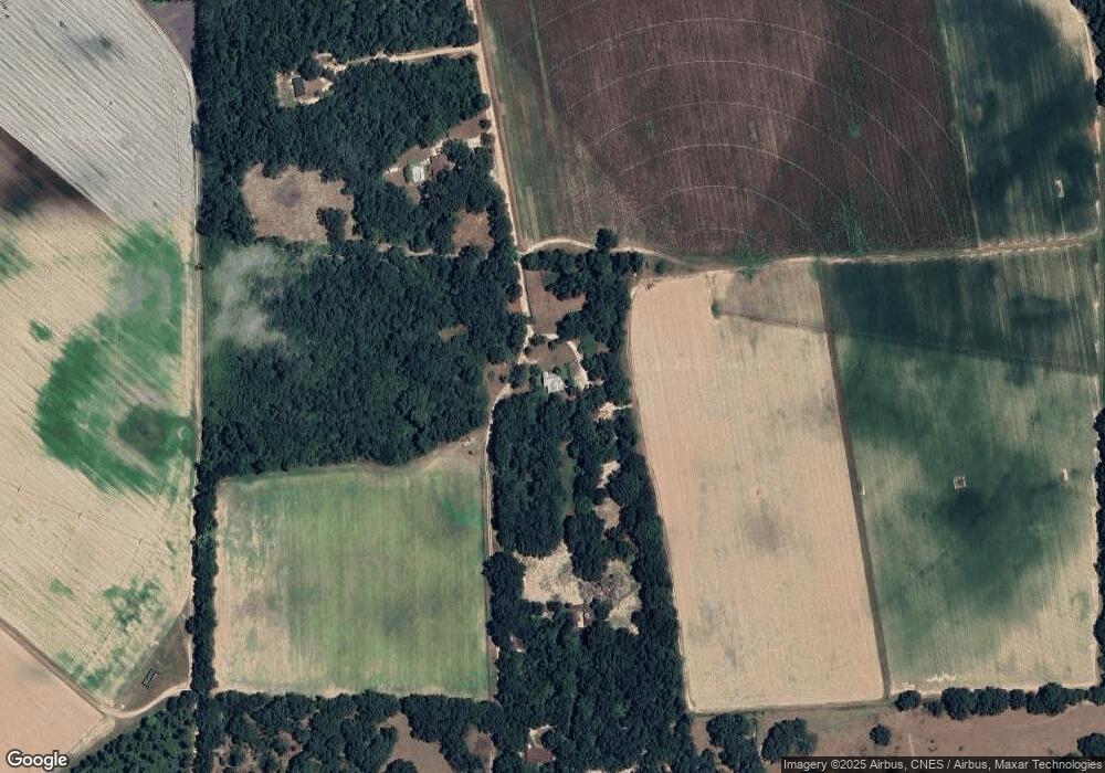 205 Davis Rd, Bainbridge, GA 39817 - photo 1