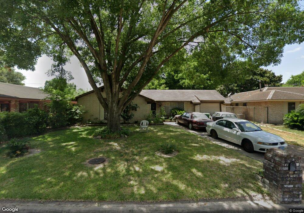 8223 Ponnel Ln, Houston, TX 77088 - photo 1
