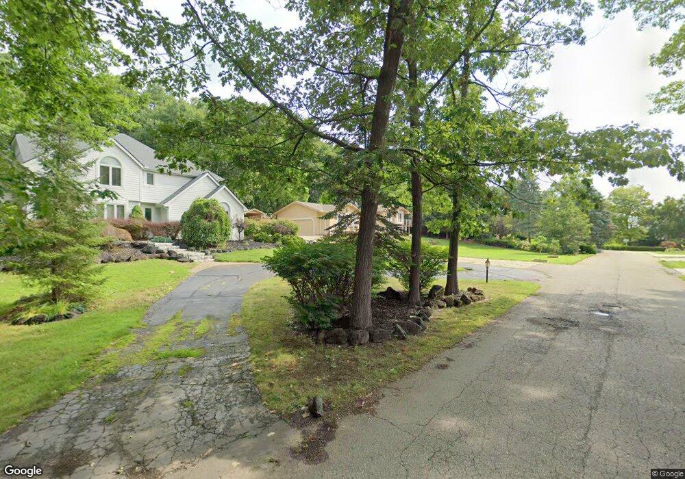 2470 Island View Dr, West Bloomfield, MI 48324 - photo 1