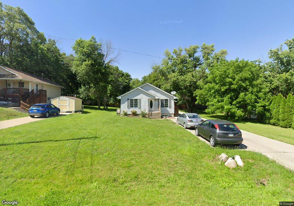 1680 E Emma Ave, Des Moines, IA 50320 - photo 1