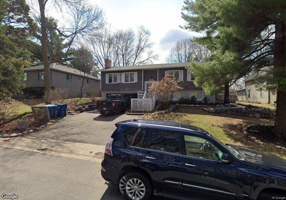 746 2nd Ave, Excelsior, MN 55331 - photo 1