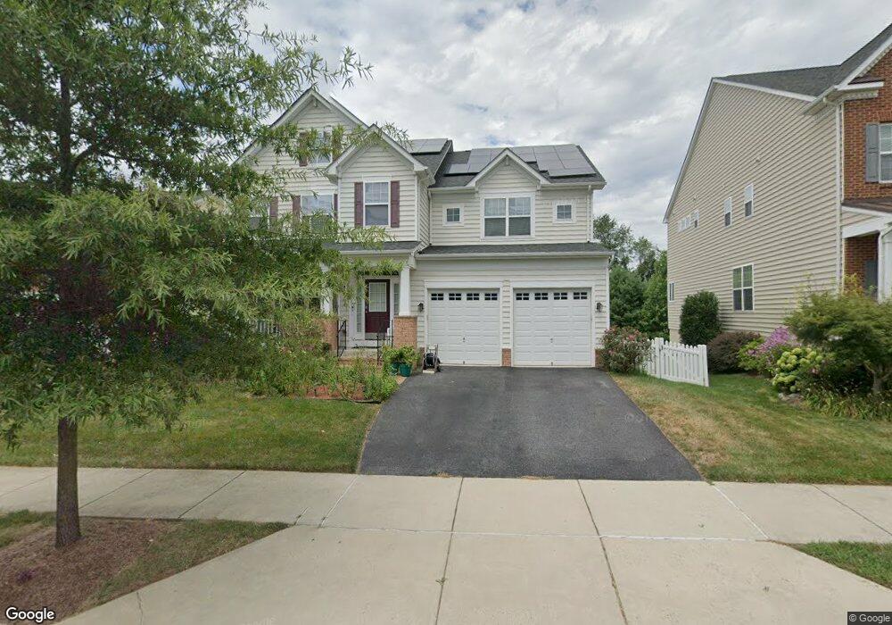23144 Arora Hills Dr unit Q33, Clarksburg, MD 20871 - photo 1