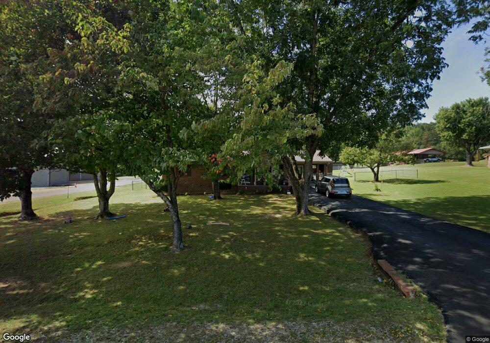 407 Cedar Dr, Linden, TN 37096 - photo 1