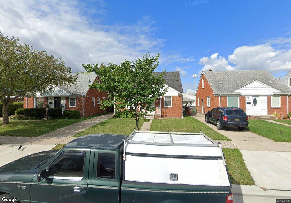 27109 Leroy St, Roseville, MI 48066 - photo 1