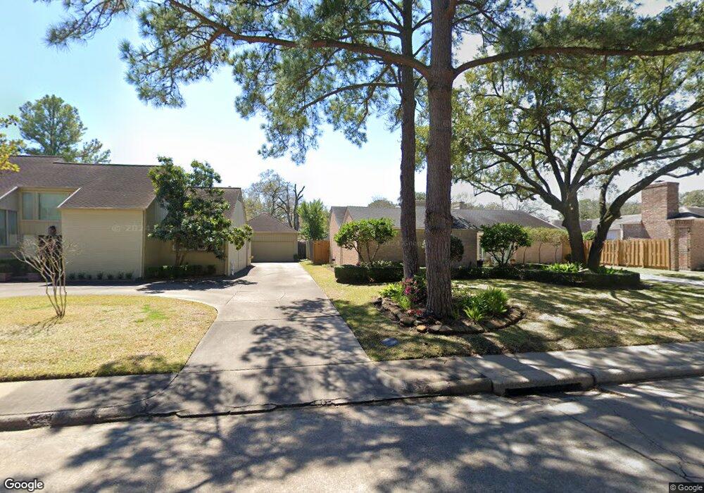 10203 Inwood Dr, Houston, TX 77042 - photo 1