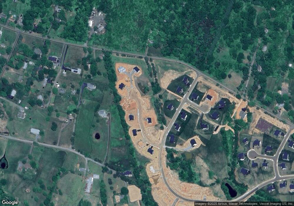 6741 Highlander Ct, Warrenton, VA 20187 - photo 1