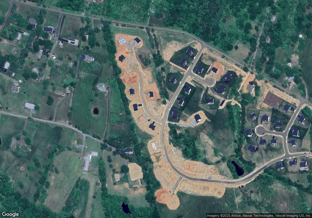 6721 Highlander Ct, Warrenton, VA 20187 - photo 1