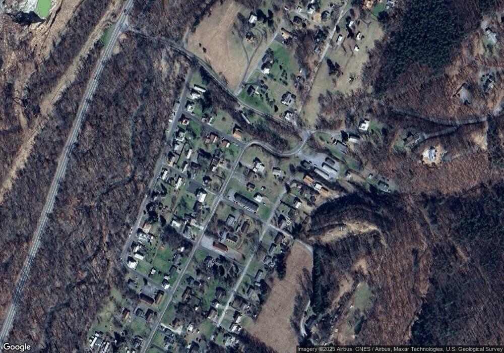 818 Harrison Ave, Berkeley Springs, WV 25411 - photo 1