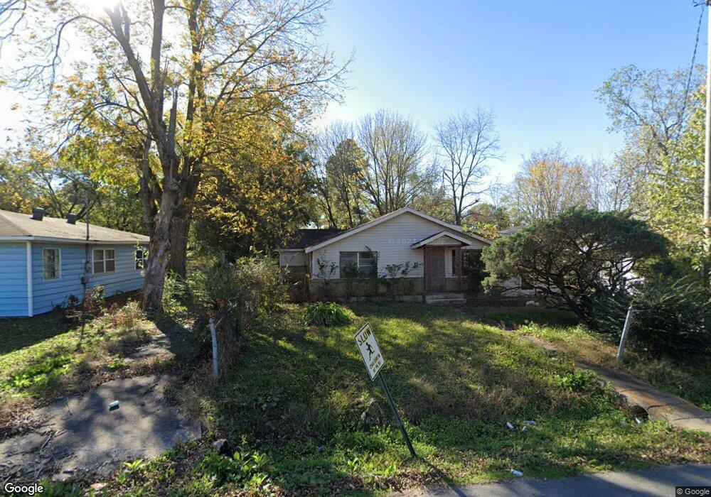 1112 E 1st St, Stuttgart, AR 72160 - photo 1