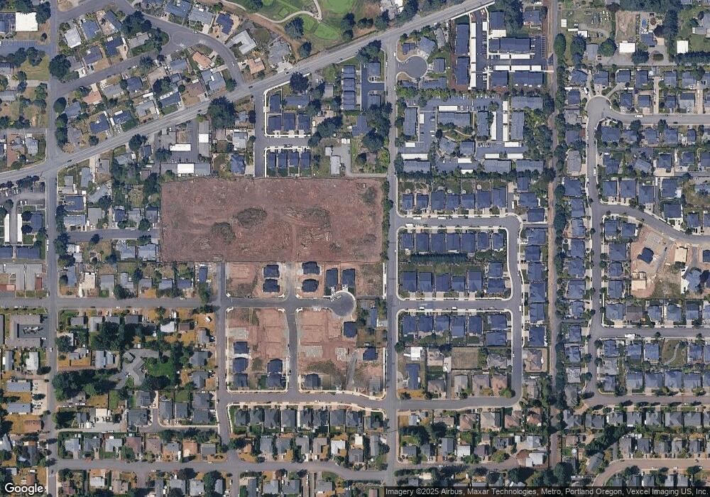 1015 NE 17th Ave unit L 13, Canby, OR 97013 - photo 1