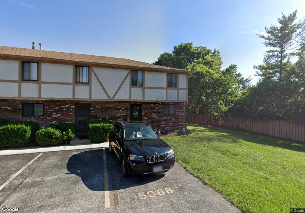 5088 Bentley Ln unit 5088, Columbus, OH 43220 - photo 1