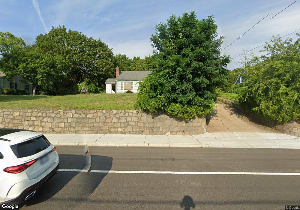 632 Mendon Rd, Woonsocket, RI 02895 - photo 1