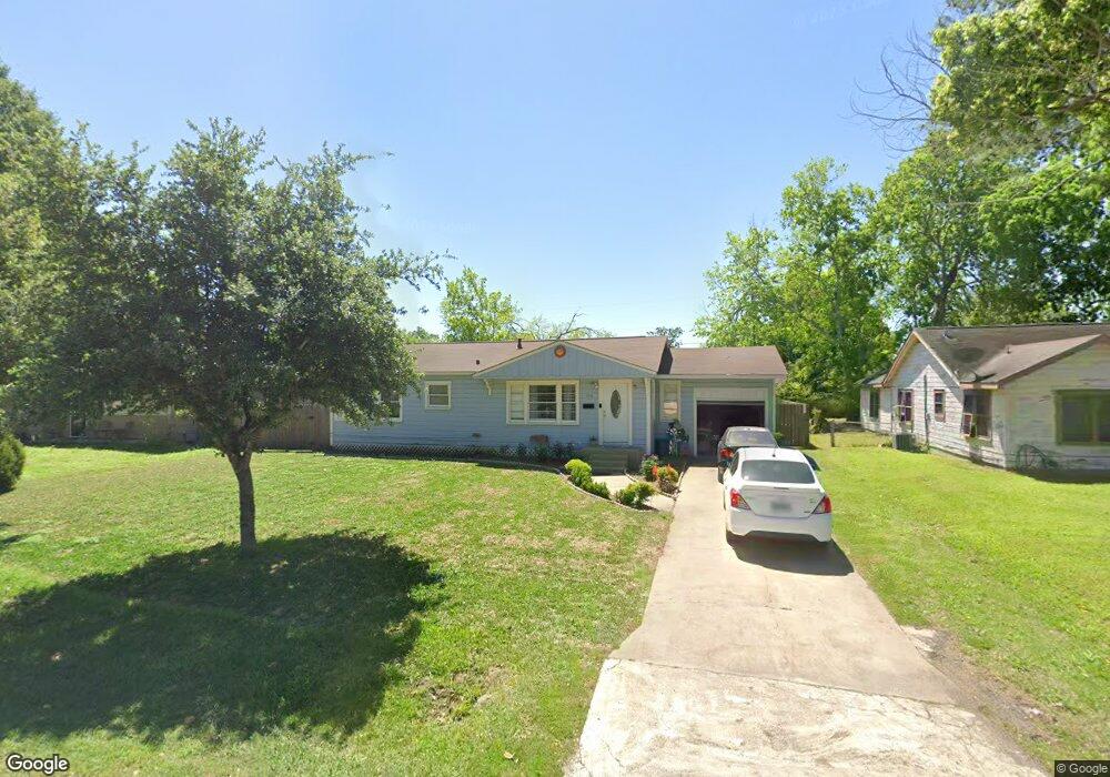 3114 13th St, Bay City, TX 77414 - photo 1
