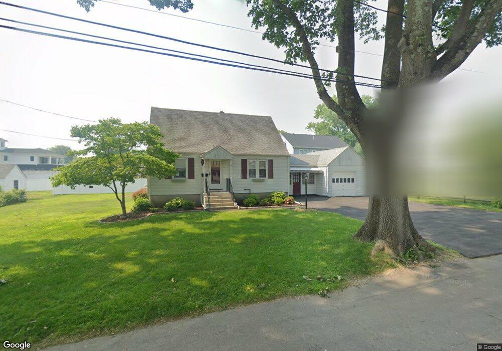 31 Fortuna Dr, Fairfield, CT 06824 - photo 1