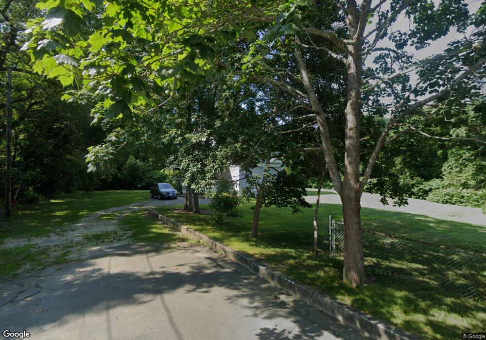 4 Newton St, Fairhaven, MA 02719 - photo 1