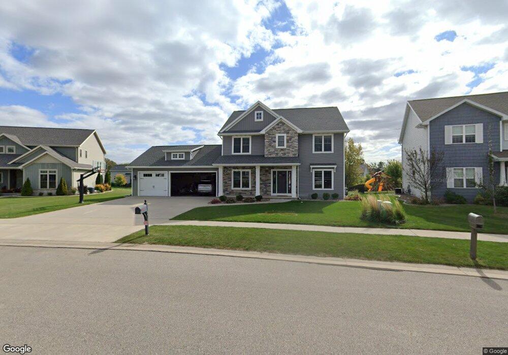 W5749 Parker Way, Appleton, WI 54915 - photo 1