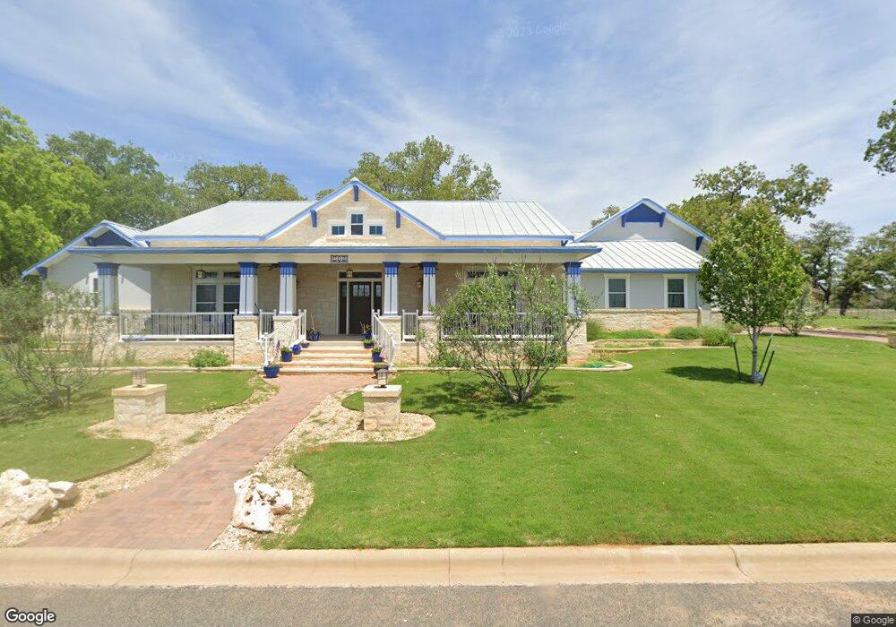 808 Kimberly Ln unit 5, Fredericksburg, TX 78624 - photo 1