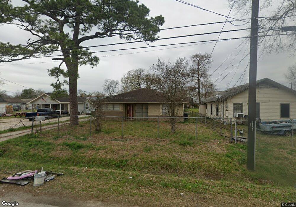 623 Apache St, Houston, TX 77022 - photo 1