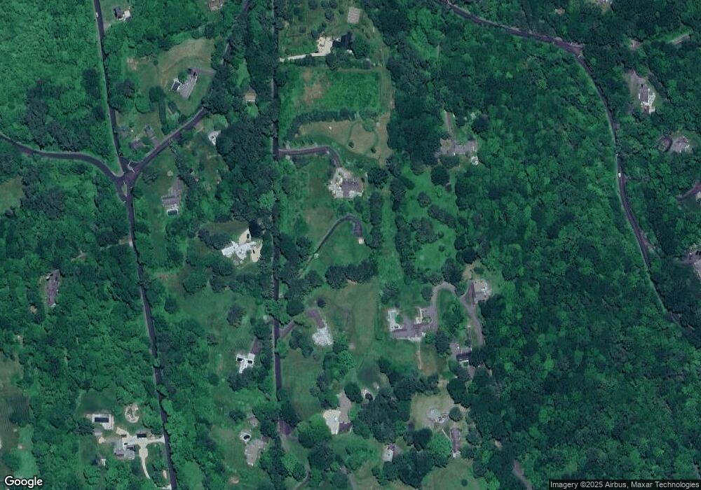 114 Chesham Dr, Middlebury, CT 06762 - photo 1