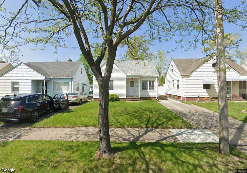 21503 Libby Rd, Maple Heights, OH 44137 - photo 1