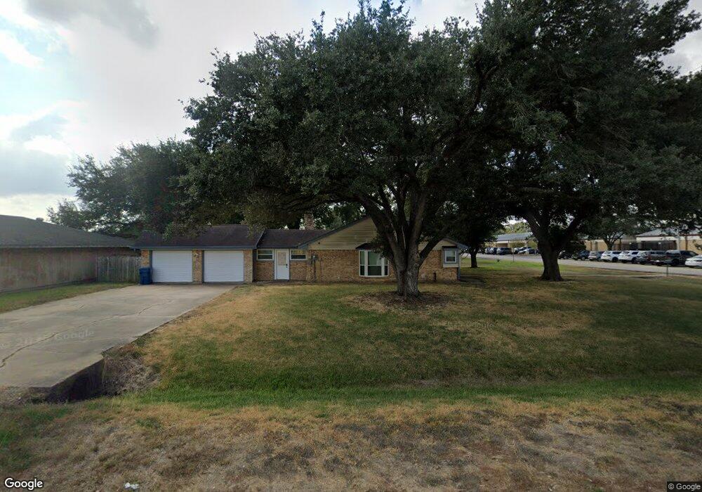 1918 Locust St, Waller, TX 77484 - photo 1