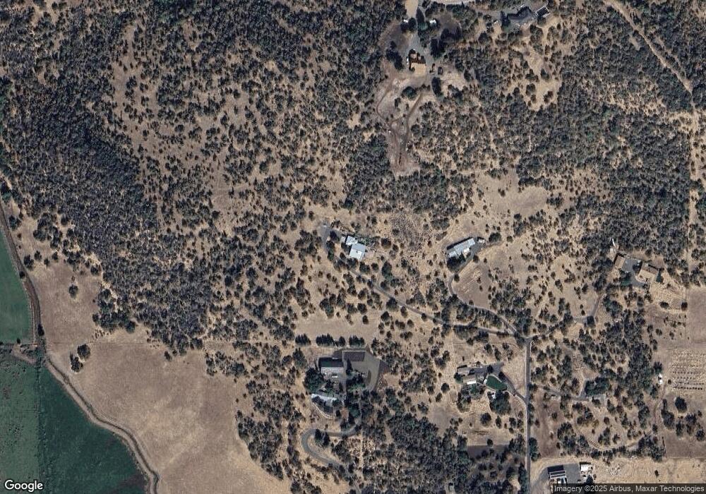 1376 W Linn Rd, Eagle Point, OR 97524 - photo 1