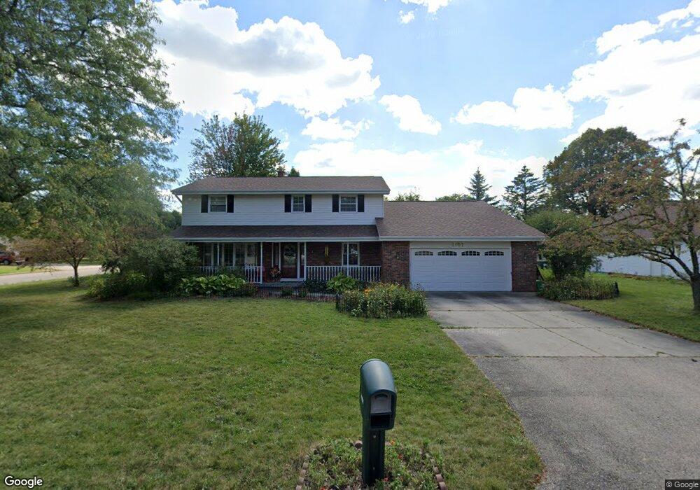 2107 W Wintergreen Dr, Appleton, WI 54914 - photo 1