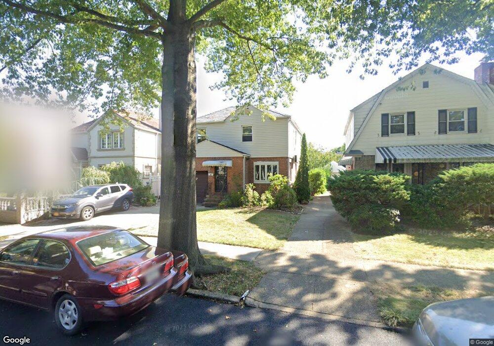 7359 194th St, Fresh Meadows, NY 11366 - photo 1