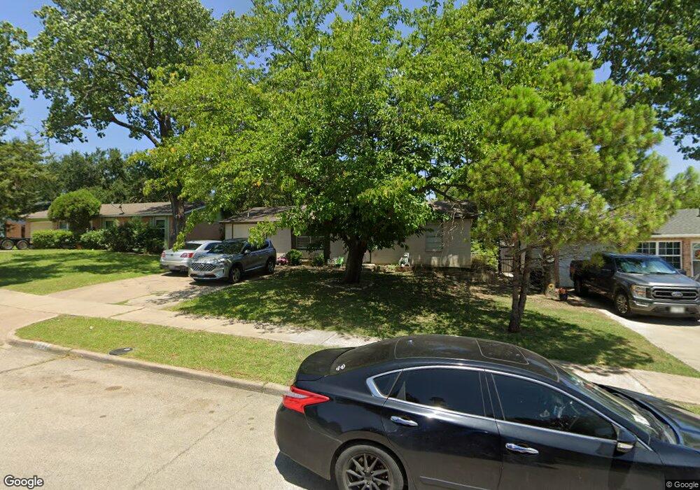 1211 Briarwood Dr, Mesquite, TX 75149 - photo 1