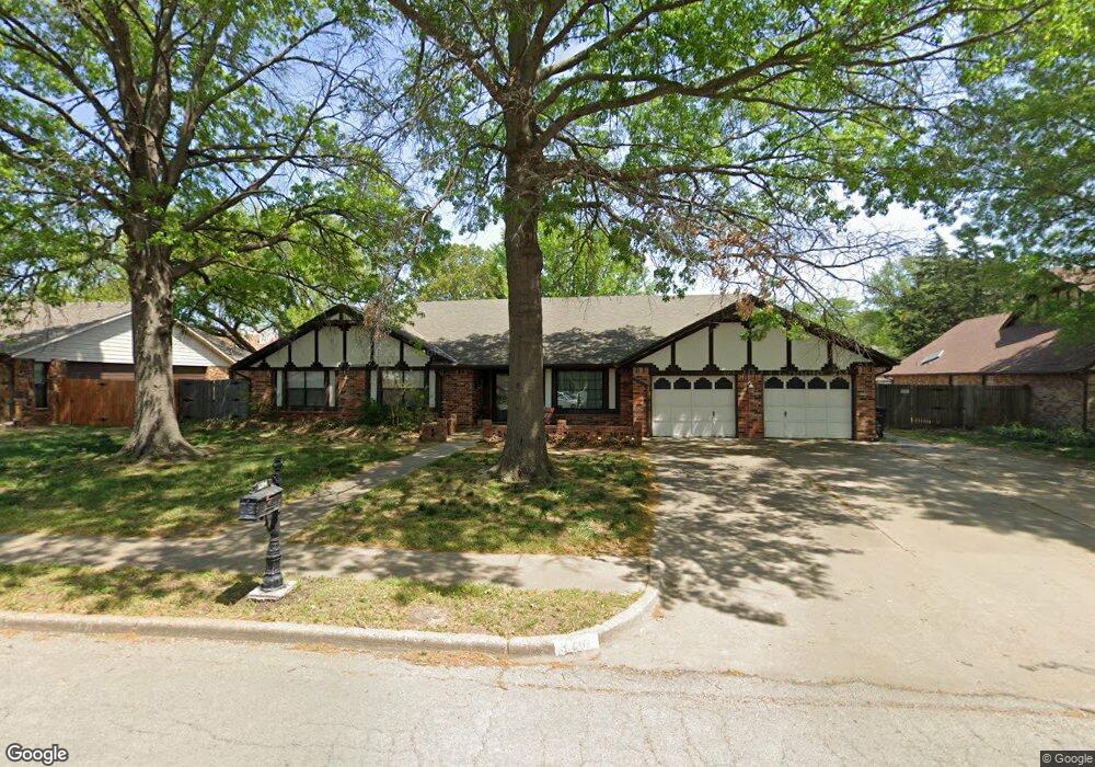 3204 Cambridge Ct, Bartlesville, OK 74006 - photo 1