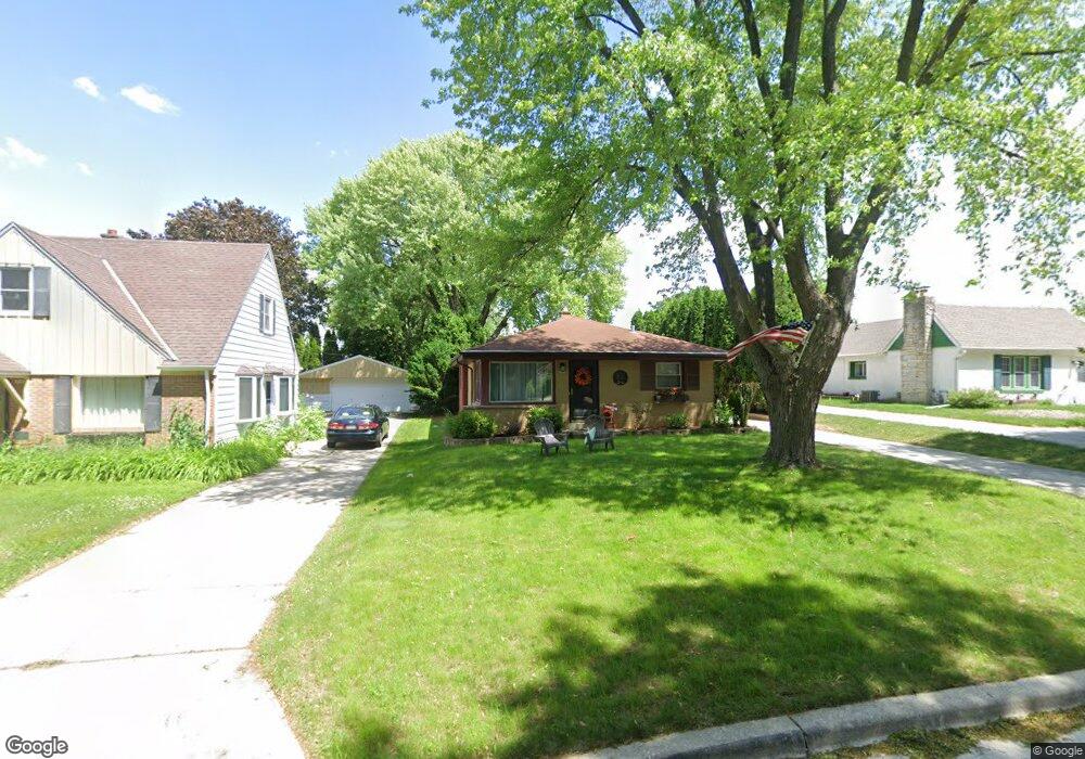 2046 N 114th St, Milwaukee, WI 53226 - photo 1