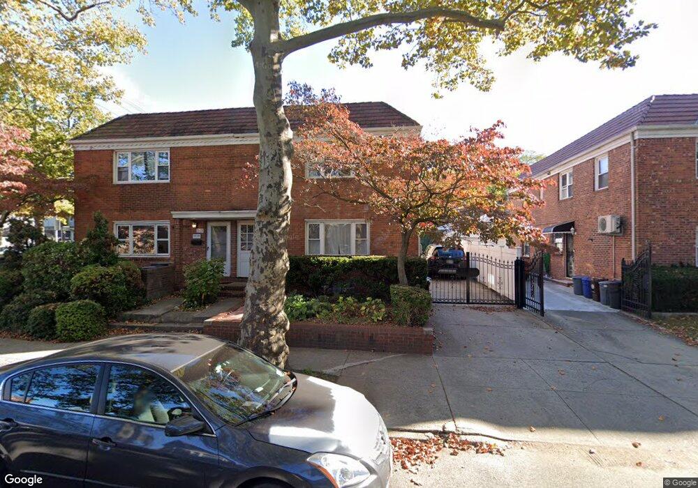 7307 198th St, Fresh Meadows, NY 11366 - photo 1