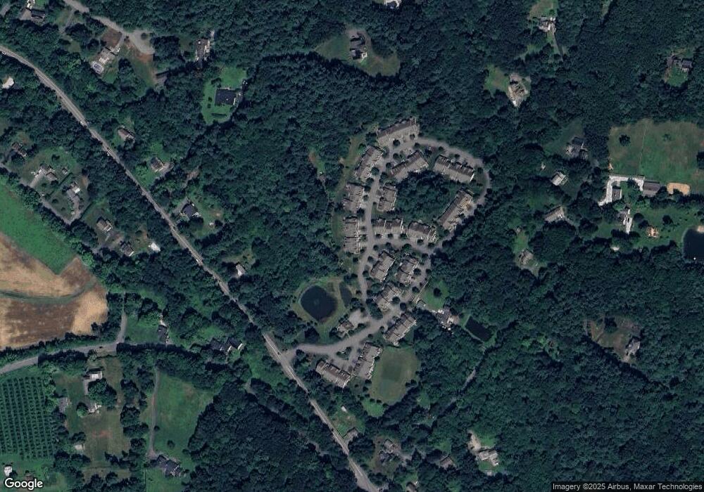 81 Pondside Dr unit 14, Bolton, MA 01740 - photo 1