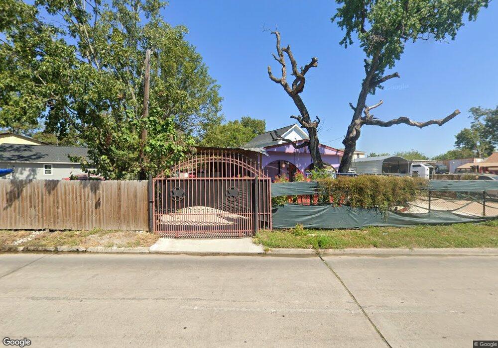 1613 Hopper Rd, Houston, TX 77093 - photo 1