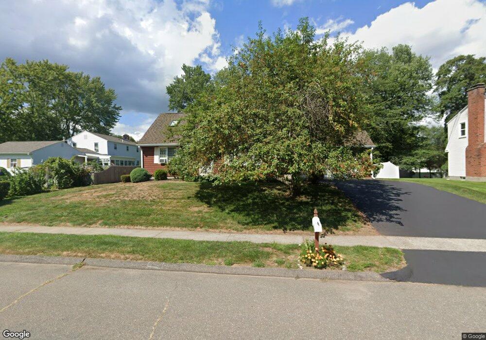 3 Pilgrim Cir, Enfield, CT 06082 - photo 1