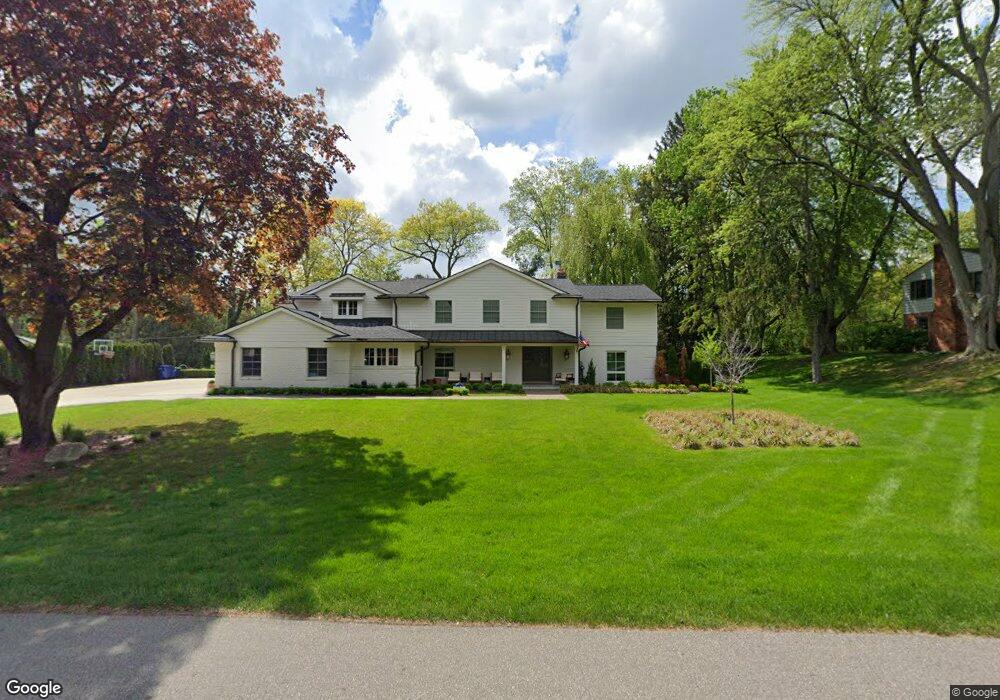 3710 Burning Tree Dr, Bloomfield Hills, MI 48302 - photo 1