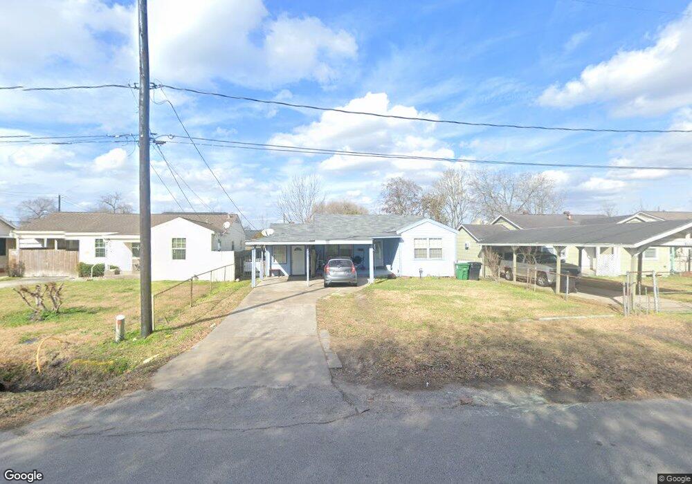 7915 Scanlock St, Houston, TX 77012 - photo 1