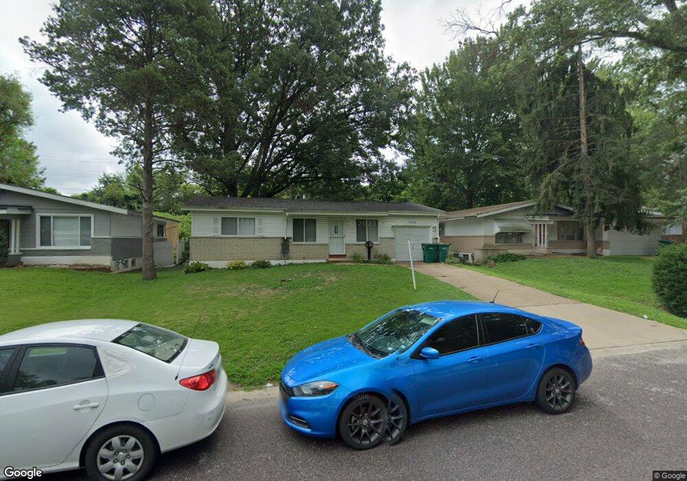 10720 Hallwood Dr, Saint Louis, MO 63136 - photo 1
