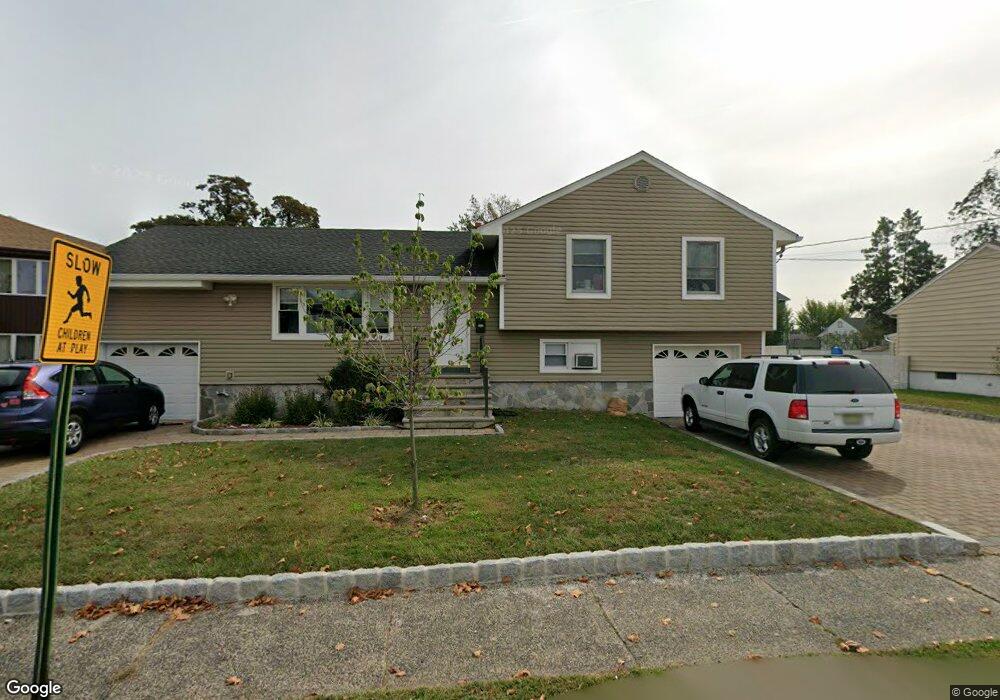 112 Phillips Ave, South Hackensack, NJ 07606 - photo 1