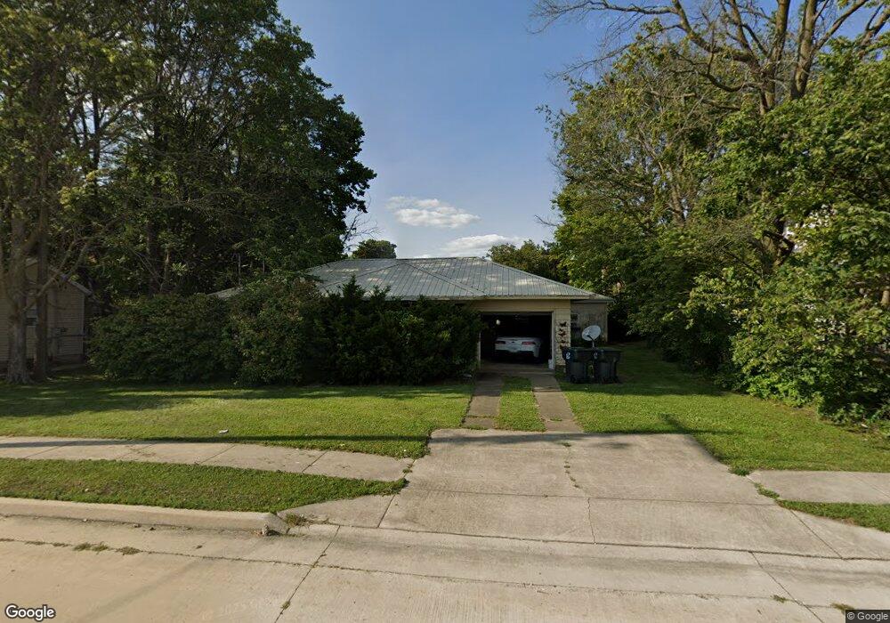 202 E Ficklin St, Tuscola, IL 61953 - photo 1