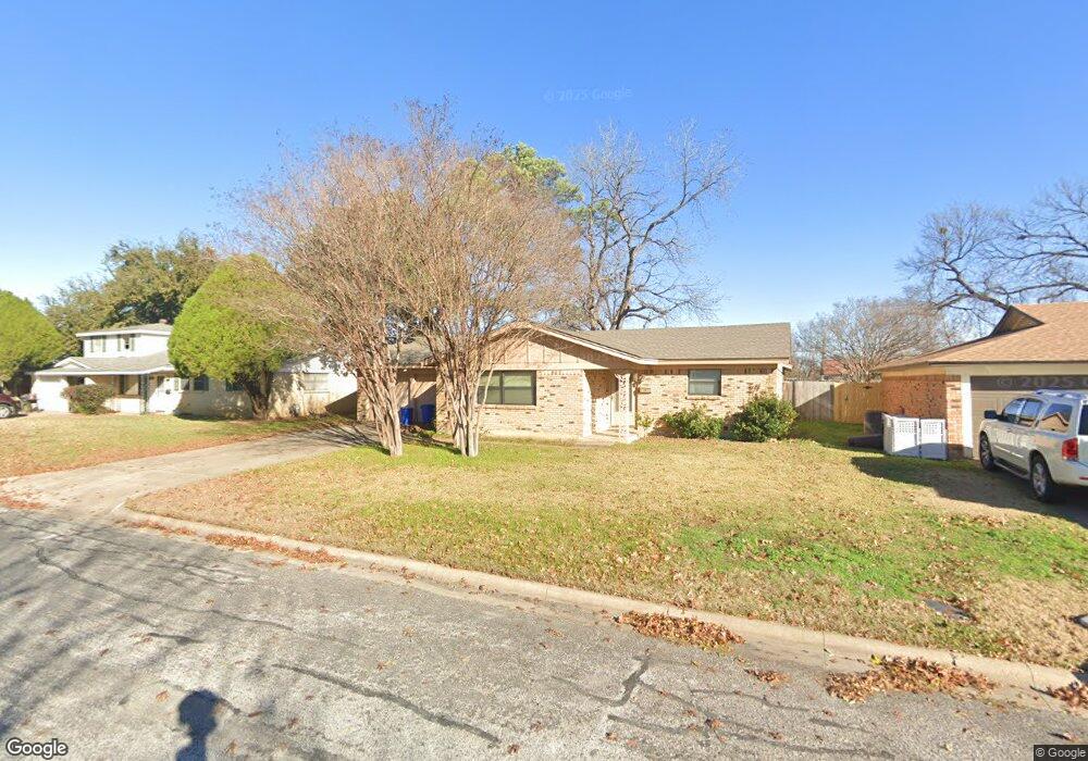 5424 Randol Dr, North Richland Hills, TX 76180 - photo 1